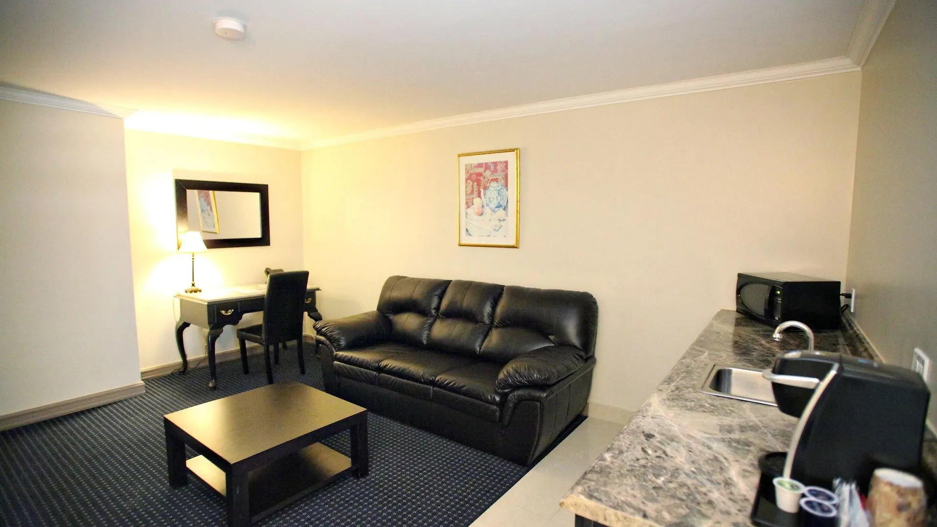 Montecassino Hotel & Suites Toronto