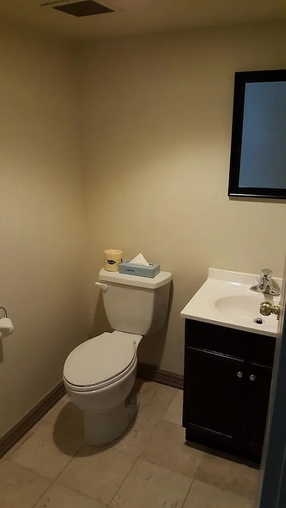 Montecassino Hotel & Suites Toronto 3*,