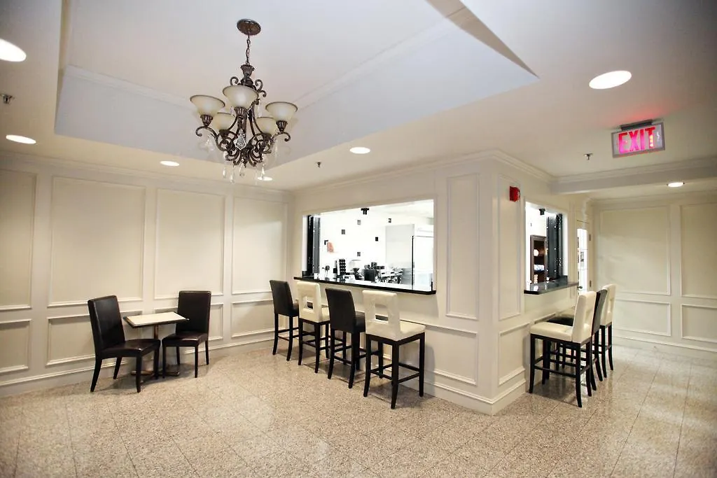 Montecassino Hotel & Suites Toronto