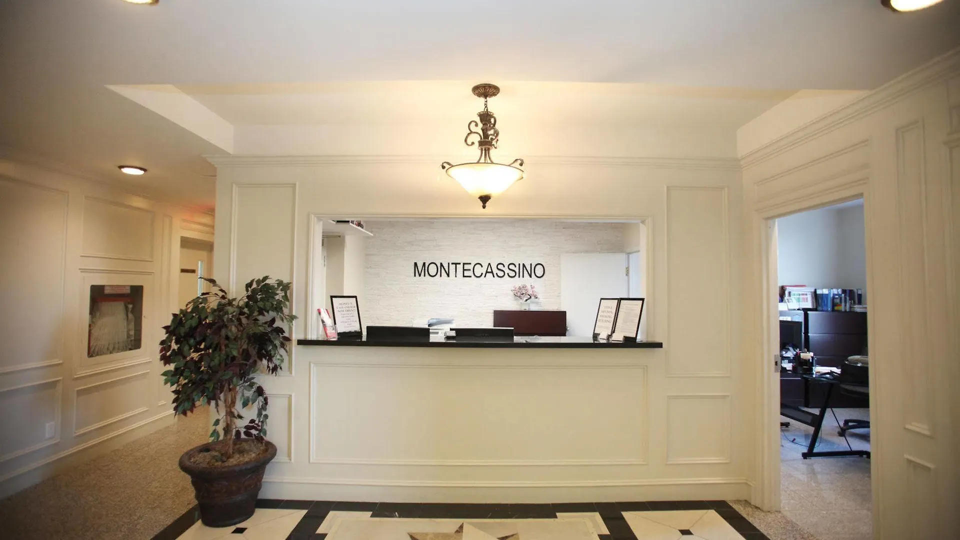 Montecassino Hotel & Suites Toronto Kanada