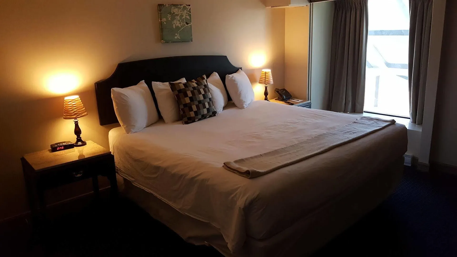 Montecassino Hotel & Suites Toronto