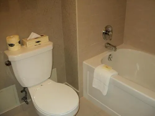 Montecassino Hotel & Suites Toronto 3*,  Kanada